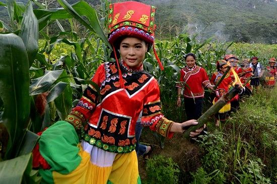 广西隆林彝族火把节