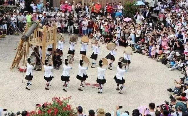 贵州黎平侗寨“喊天节”